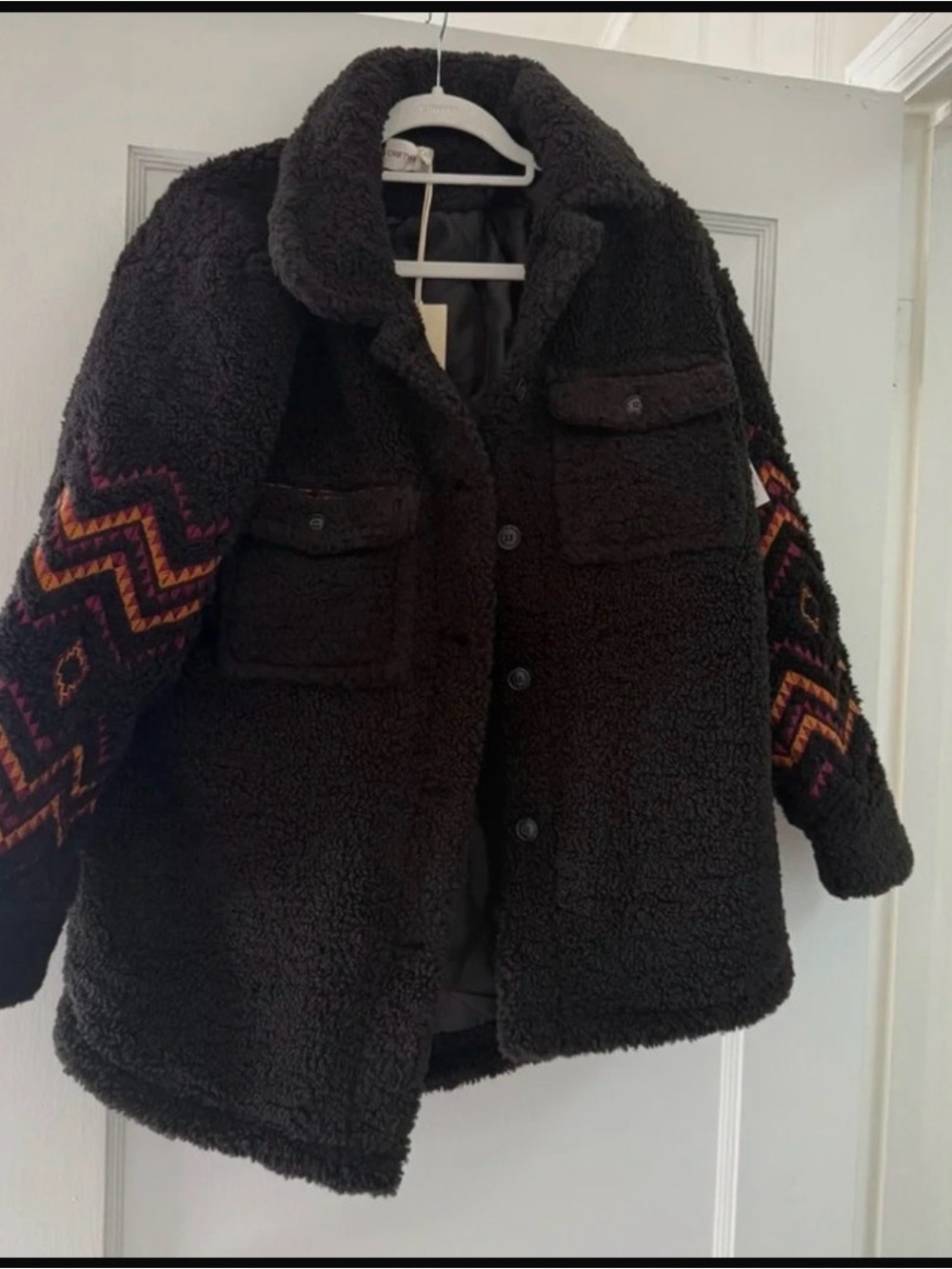 Driftwood Sheeba Sherpa Jacket in Black Aztec Embroidery Size Medium NWT